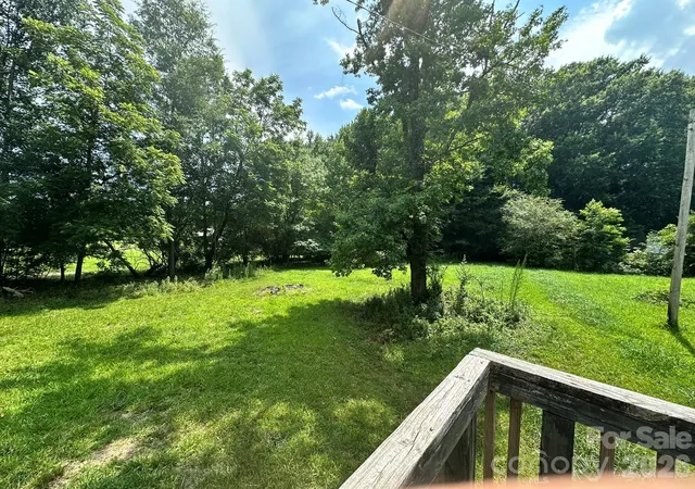 Photo 4 of Single family home for sale at 308 Maple Grv Church Rd, Matthews, NC 28104 | MLS# 4402324 | Listing updated on 2026-08-18
