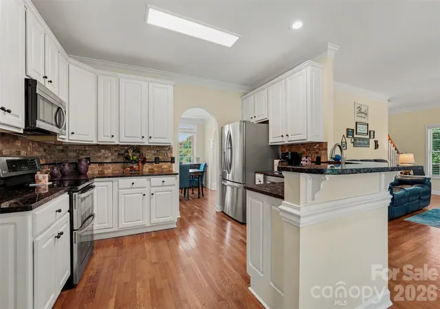 3rd image of 4858 Elmhurst Dr Ne, Hickory, NC 28601 | MLS# 4402326