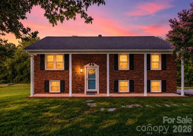 Photo 1 of Single family home for sale at 2910 Old Hwy 60, Ronda, NC 28670 | MLS# 4402333 | Listing updated on 2026-09-03