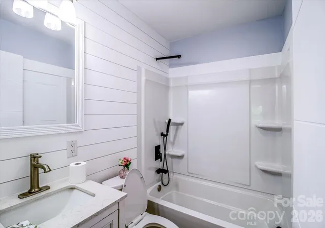 Photo 4 of Single family home for sale at 2910 Old Hwy 60, Ronda, NC 28670 | MLS# 4402333 | Listing updated on 2026-09-03