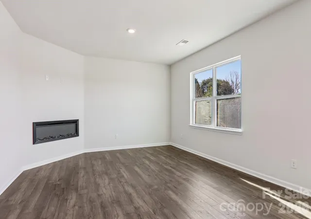 4th image of 843 Adelston Ln, Asheville, NC 28804 | MLS# 4402339