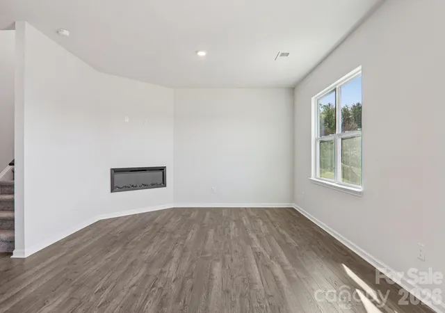 5th image of 843 Adelston Ln, Asheville, NC 28804 | MLS# 4402339