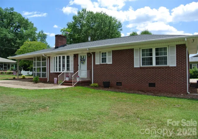 Photo 1 of Single family home for sale at 106 Freeman St, Rutherfordton, NC 28139 | MLS# 4402350 | Listing updated on 2026-10-02