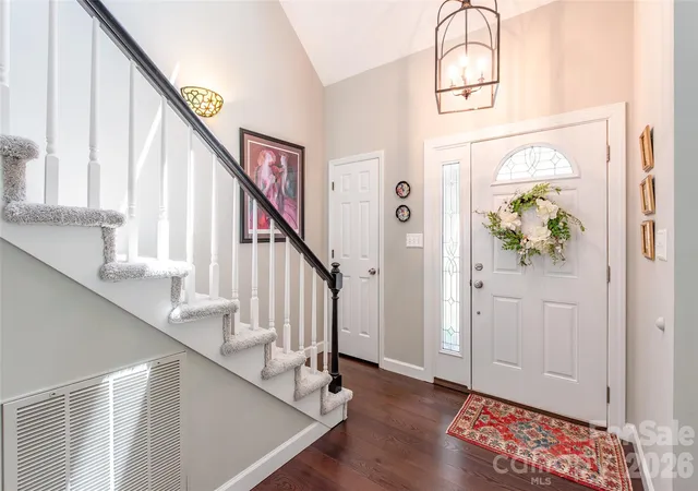 Photo 5 of Single family home for sale at 1326 Clifflure Ln, Fort Mill, SC 29708 | MLS# 4402361 | Listing updated on 2026-09-02