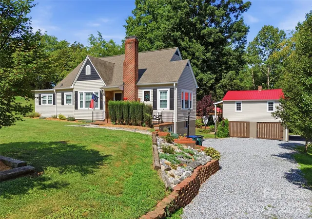 2nd image of 904 Bounous St Nw, Valdese, NC 28690 | MLS# 4402377