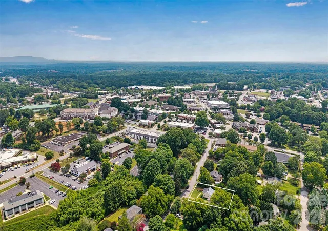 1st image of 147 13th Ave Nw, Hickory, NC 28601 | MLS# 4402398