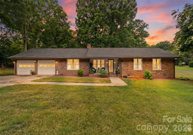1st image of 400 S Westover Dr, Monroe, NC 28112 | MLS# 4402421