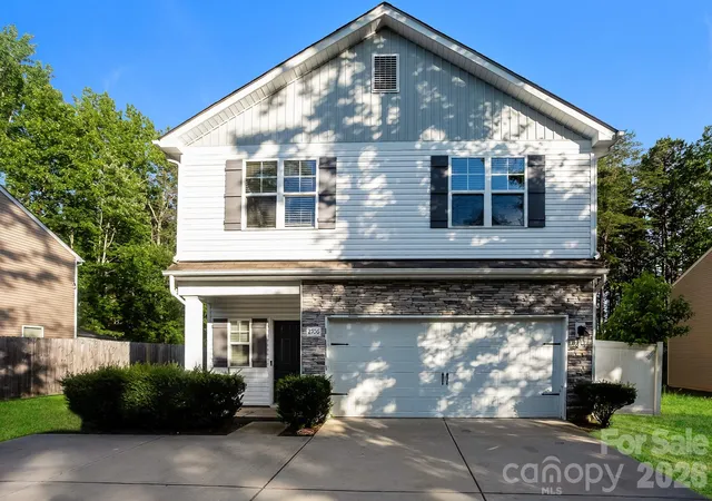 Photo 1 of Sale Pending at 2706 Mt Holly Huntersville Rd, Charlotte, NC 28214 | MLS# 4402423 | Listing updated on 2026-08-26