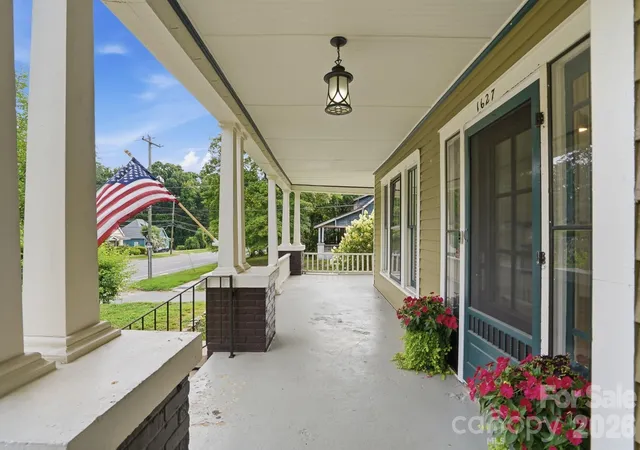 Photo 3 of Single family home for sale at 1627 N Main St, Salisbury, NC 28144 | MLS# 4402430 | Listing updated on 2026-08-23