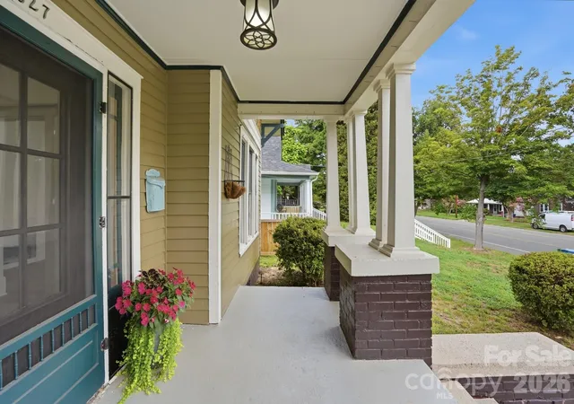 Photo 4 of Single family home for sale at 1627 N Main St, Salisbury, NC 28144 | MLS# 4402430 | Listing updated on 2026-08-23