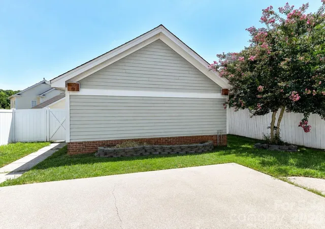 27th image of 13106 Kennerly Dr, Huntersville, NC 28078 | MLS# 4402460