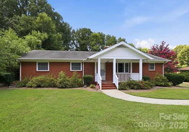 Photo 2 of Single family home for sale at 4020 Wilson Ln, Charlotte, NC 28206 | MLS# 4402474 | Listing updated on 2026-08-22