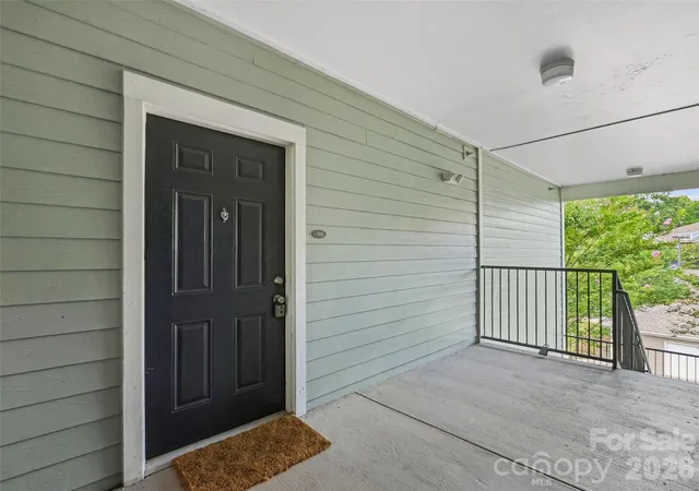 4th image of 200 Vista Lake Dr #301, Candler, NC 28715 | MLS# 4402489
