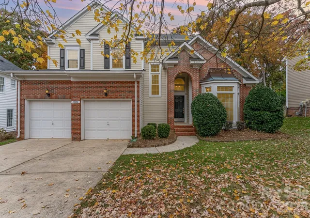 Photo 1 of Sale Pending at 5923 Swanston Dr, Charlotte, NC 28269 | MLS# 4402491 | Listing updated on 2026-10-06