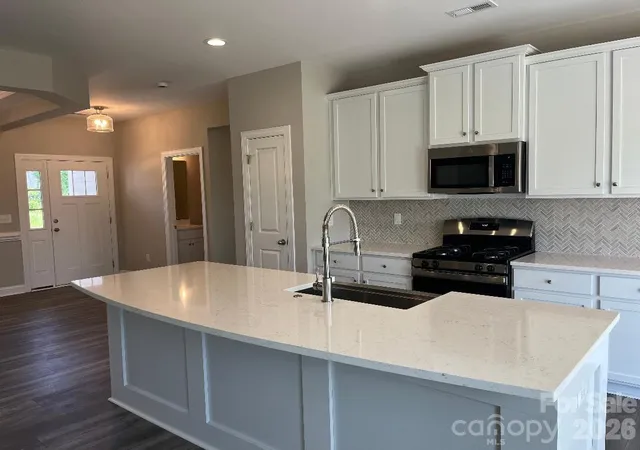 Photo 4 of Single family home for sale at 262 Corrie Ann Dr, Concord, NC 28027 | MLS# 4402498 | Listing updated on 2026-09-25