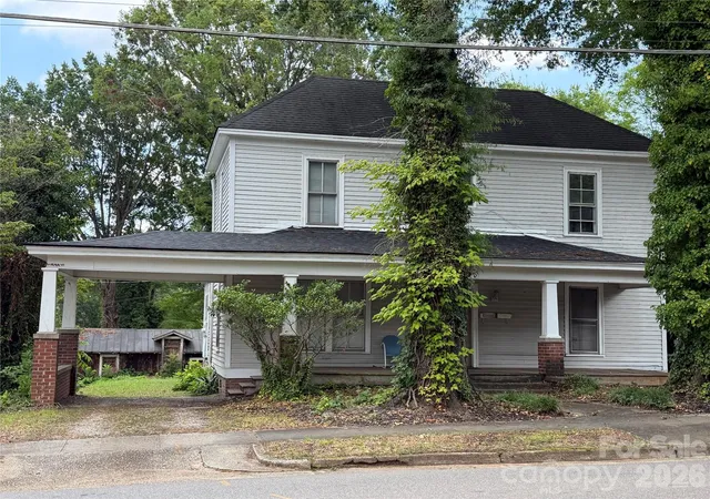 Homes for sale in Statesville, NC | 403 S Race St, Statesville, NC 28677 | MLS# 4402500