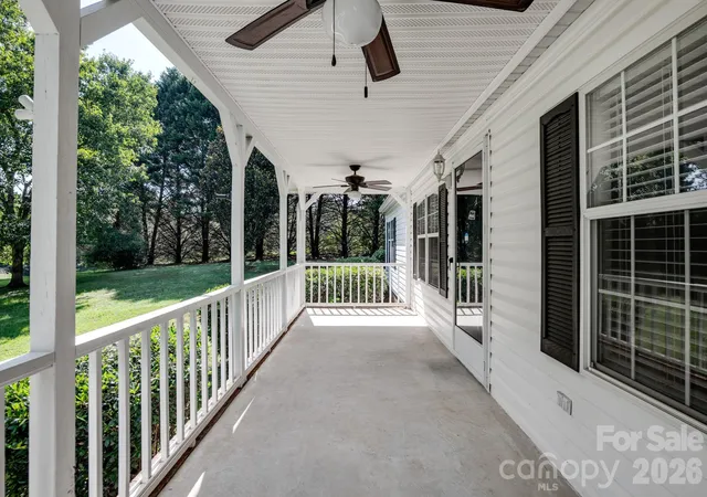 Homes for sale in Clover, SC | 2322 Cyrus Dr, Clover, SC 29710 | MLS# 4402503
