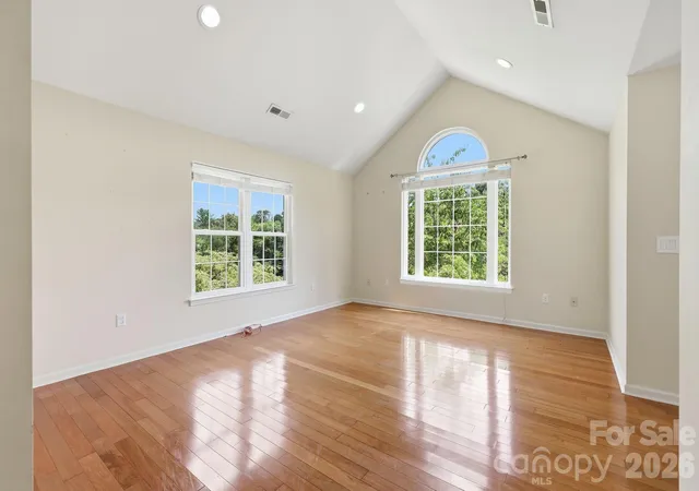 3rd image of 320 Meadowbrook Dr, Canton, NC 28716 | MLS# 4402508