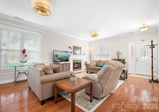 Listing Photo 4 - Condo for sale in building located at 215 Knops Nob Rd, Mooresville, NC 28115