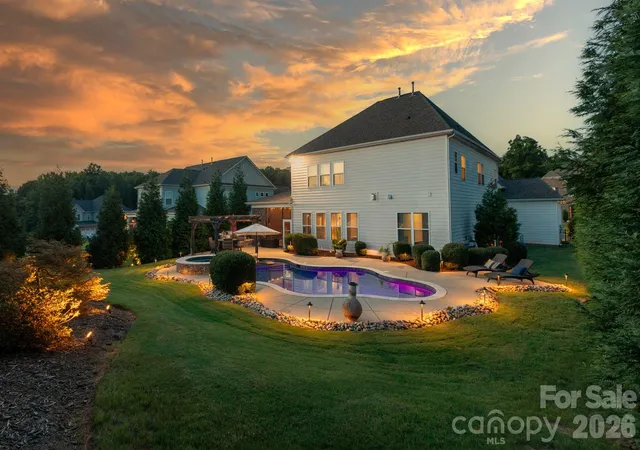 3rd image of 941 Gabriel Jon Pl, Fort Mill, SC 29707 | MLS# 4402530