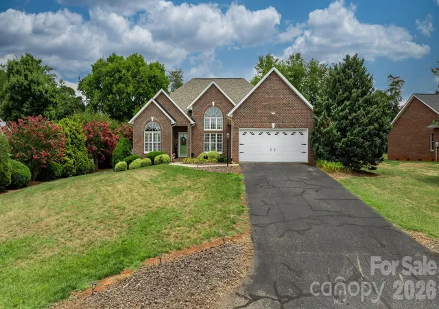 3rd image of 3992 Brickfield St, Hickory, NC 28602 | MLS# 4402540