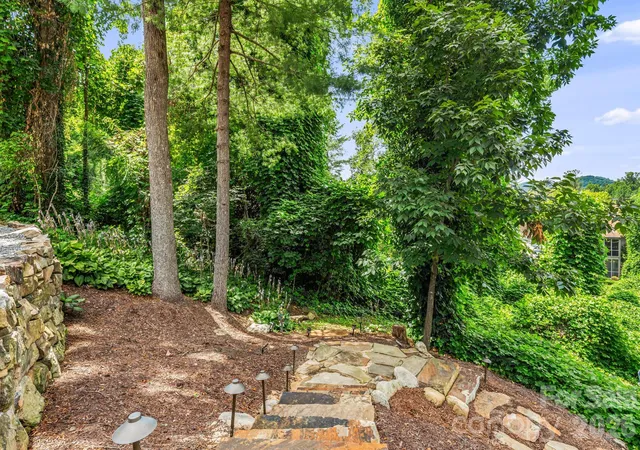2nd image of 195 Jordan St, Hendersonville, NC 28739 | MLS# 4402551