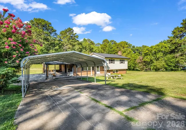 4th image of 176 Michael St, Bostic, NC 28018 | MLS# 4402569