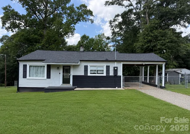 Homes for sale in Stanley, NC | 648 Summerow Rd, Stanley, NC 28164 | MLS# 4402573
