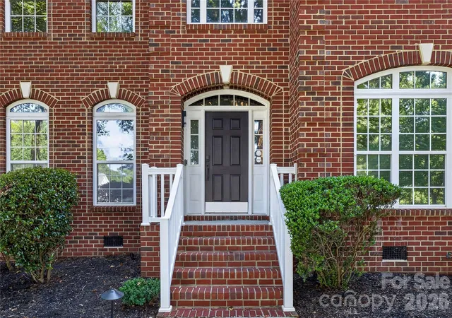 Photo 2 of Single family home for sale at 6301 Crown Hl Dr, Mint Hill, NC 28227 | MLS# 4402579 | Listing updated on 2026-08-17