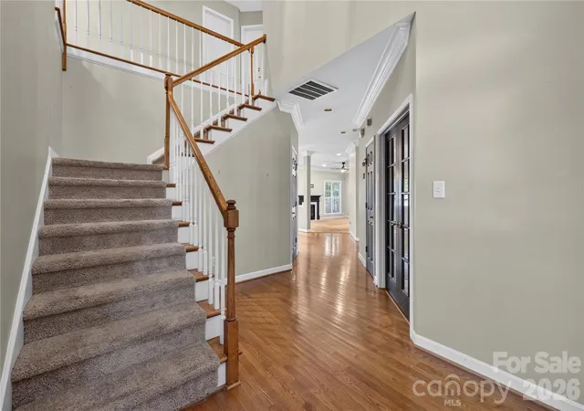 Photo 4 of Single family home for sale at 6301 Crown Hl Dr, Mint Hill, NC 28227 | MLS# 4402579 | Listing updated on 2026-08-17