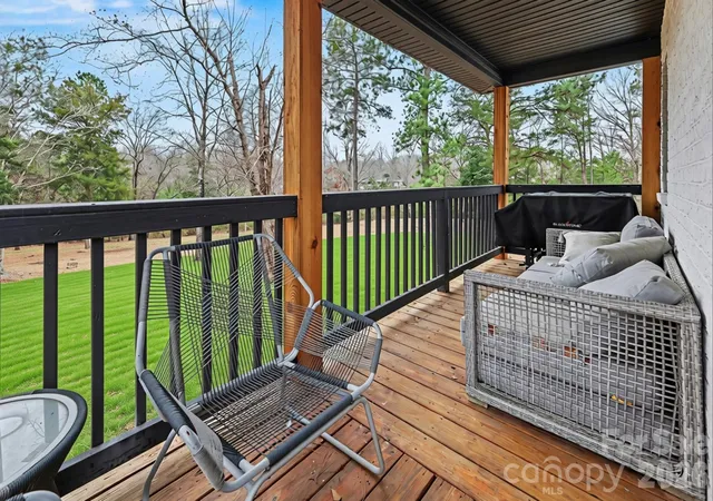 Photo 2 of Single family home for sale at 504 Six Mile Crk Rd, Lancaster, SC 29720 | MLS# 4402606 | Listing updated on 2026-09-02
