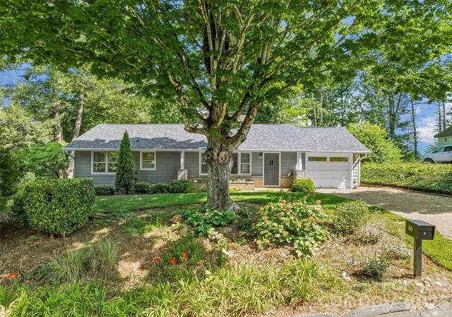 Photo 3 of Single family home for sale at 66 Hampden Rd, Asheville, NC 28805 | MLS# 4402612 | Listing updated on 2026-10-04