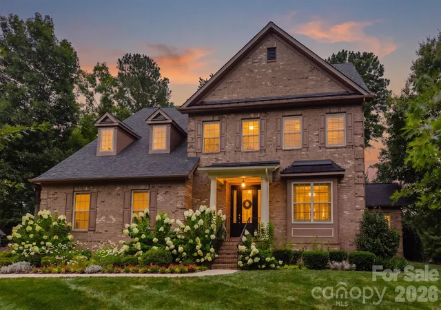 Photo 1 of Single family home for sale at 2626 Hamilton Crossings Dr, Charlotte, NC 28214 | MLS# 4402615 | Listing updated on 2026-08-29