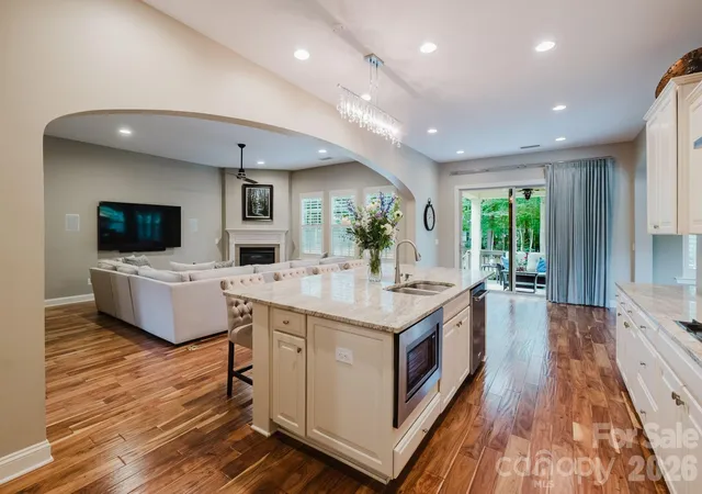 Photo 4 of Single family home for sale at 2626 Hamilton Crossings Dr, Charlotte, NC 28214 | MLS# 4402615 | Listing updated on 2026-08-29
