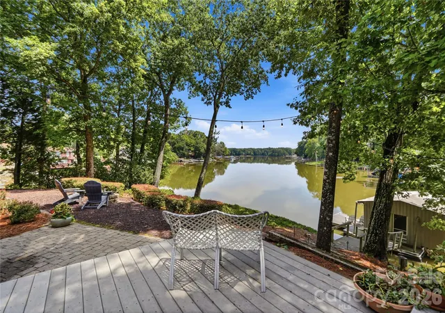 2nd image of 1075 Lakefront Woods Dr, Belmont, NC 28012 | MLS# 4402621