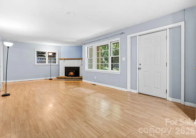 Photo 4 of Single family home for sale at 121 Horseshoe Dr, Boone, NC 28607 | MLS# 4402623 | Listing updated on 2026-07-29