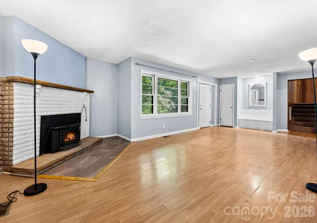Photo 5 of Single family home for sale at 121 Horseshoe Dr, Boone, NC 28607 | MLS# 4402623 | Listing updated on 2026-07-29