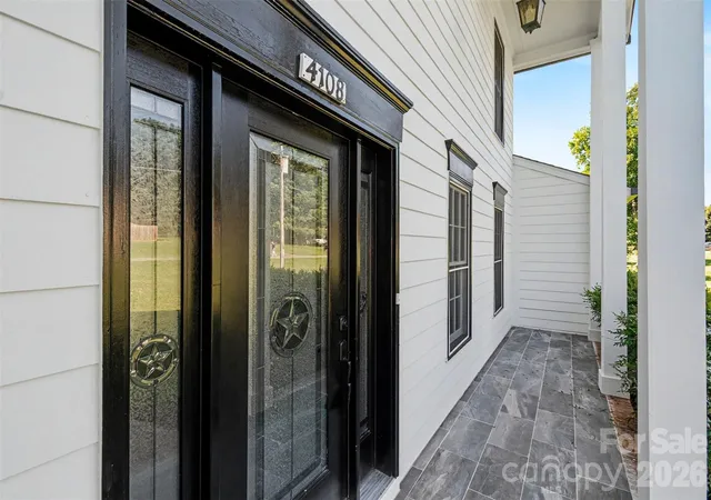 2nd image of 4108 Wimbledon Dr, Dallas, NC 28034 | MLS# 4402629
