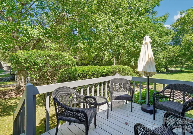 32nd image of 313 Somerton Ct, Hendersonville, NC 28791 | MLS# 4402644
