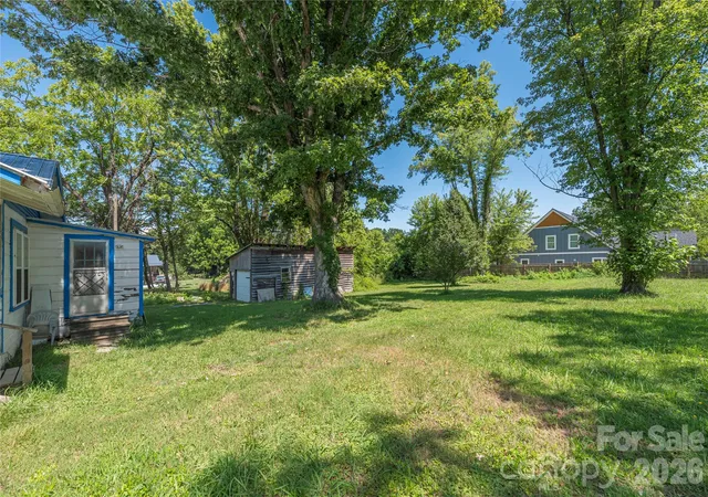 Photo 3 of Single family home for sale at 308 Substation St, Hendersonville, NC 28792 | MLS# 4402649 | Listing updated on 2026-09-20