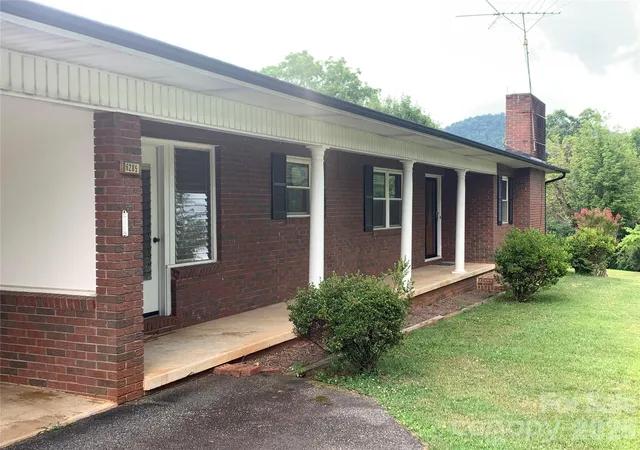 Homes for sale in Taylorsville, NC | 6285 Nc 16 Hwy N, Taylorsville, NC 28681 | MLS# 4402655
