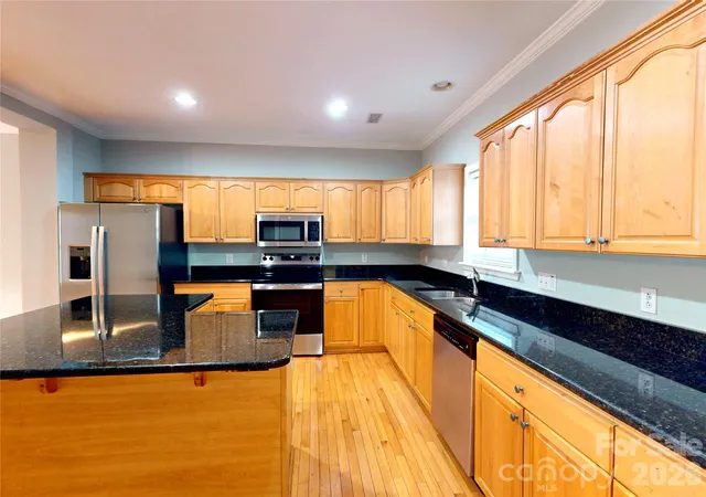 Photo 2 of Condo for sale at 4326 Laurel Hl Ln, Charlotte, NC 28217 | MLS# 4402661 | Listing updated on 2026-07-28