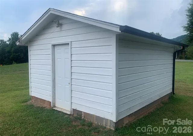 Homes for sale in Taylorsville, NC | 6231 Nc 16 Hwy N, Taylorsville, NC 28681 | MLS# 4402673