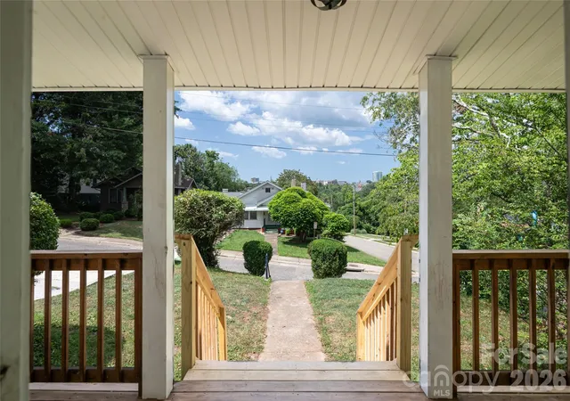 Photo 4 of Single family home for sale at 30 Bartlett St, Asheville, NC 28801 | MLS# 4402676 | Listing updated on 2026-07-24