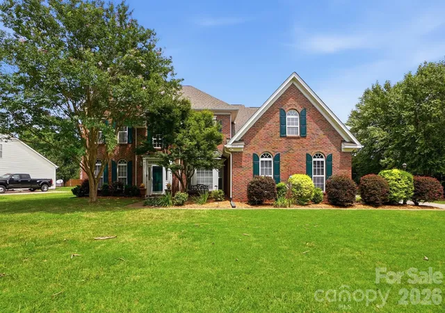 Photo 1 of Single family home for sale at 1111 Applegate Pkwy, Waxhaw, NC 28173 | MLS# 4402685 | Listing updated on 2026-08-01