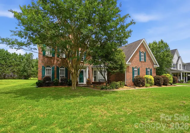 Photo 2 of Single family home for sale at 1111 Applegate Pkwy, Waxhaw, NC 28173 | MLS# 4402685 | Listing updated on 2026-08-01