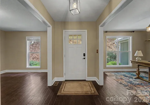 Photo 4 of Single family home for sale at 544 Stonehaven Dr, Cullowhee, NC 28723 | MLS# 4402717 | Listing updated on 2026-08-18