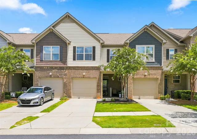 Photo 1 of Townhouse for sale at 347 Kennebel Pl, Fort Mill, SC 29715 | MLS# 4402744 | Listing updated on 2026-10-15