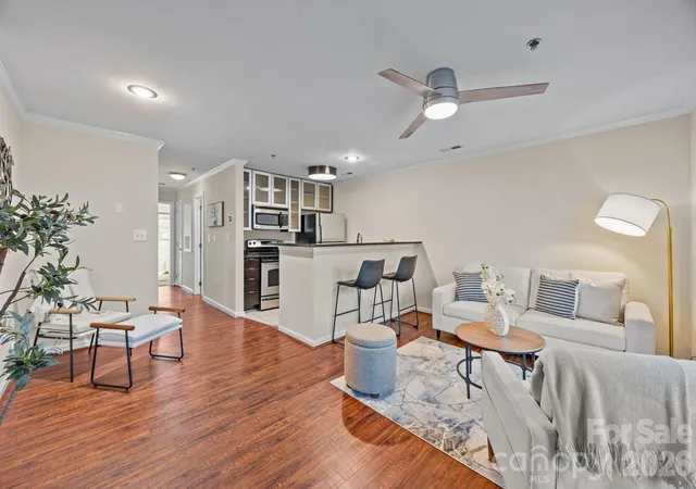 Listing Photo 5 - Condo for sale in building located at 525 N Graham St, Charlotte, NC 28202 - Unit #2E