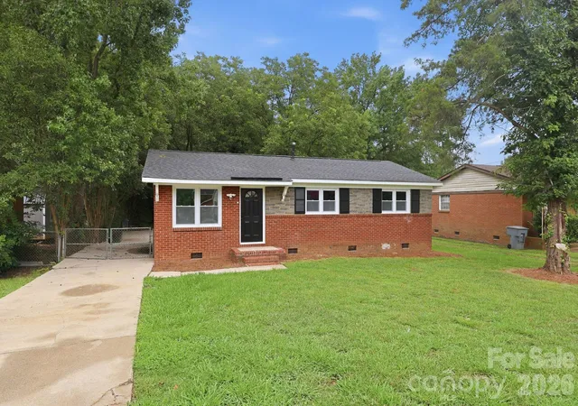 Photo 2 of Single family home for sale at 9430 Trinity Rd, Charlotte, NC 28216 | MLS# 4402794 | Listing updated on 2026-09-09